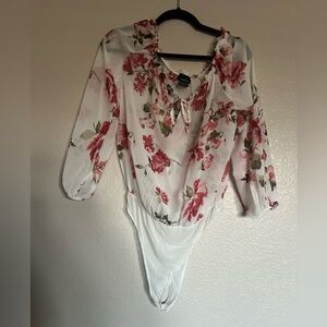 Rue 21 size Large Floral Print Women's long sleeve boho chic BODY SUIT